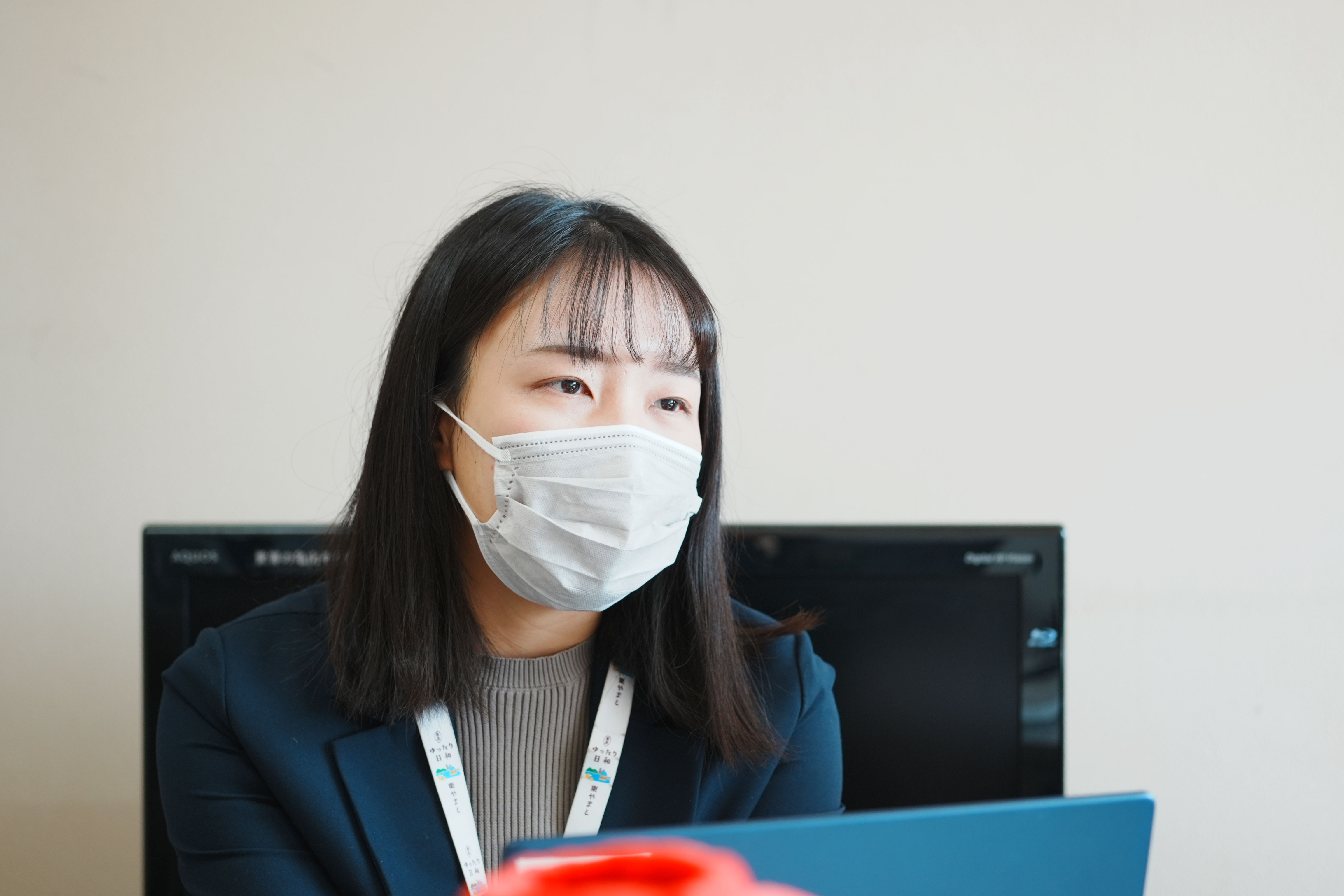 取材を受ける佐藤さんの画像